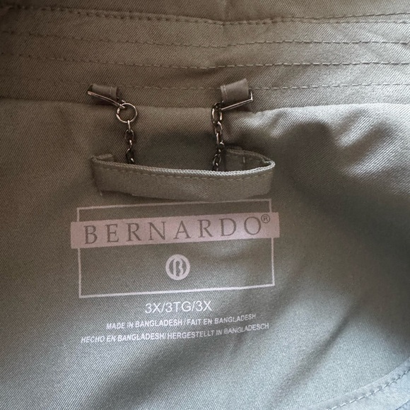 Bernardo plus size women’s 3X midi length raincoat GREEN rain coat hood belt NWT - Picture 4 of 9